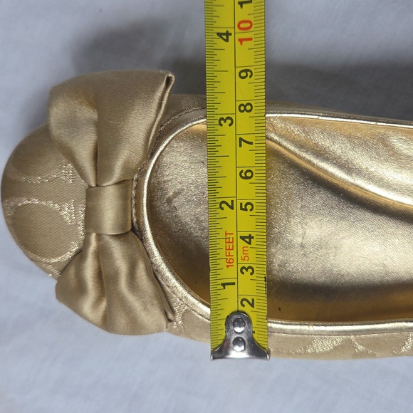 COACH Gold Flats With Bow Size 7.5 7 1/2 - Picture 15 of 15